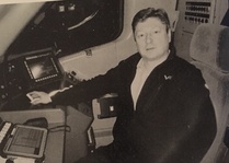 Matti Kalervo Nuppola (s.1962) Allegro-junan ohjaimissa 2015.