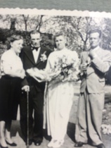 Eino Taavetinpoika Nuppolan ja Laina Ojalan häät (n.1945)