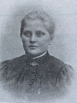 Miina Manuntytär Nuppola (1879-1953) nuorena.