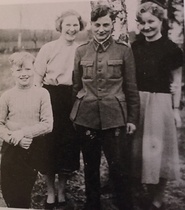 Keijo Hede, Marjatta, Jaakko ja Raili Nuppola